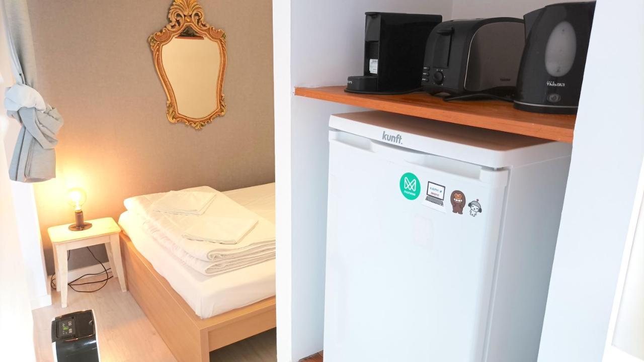 1 Bedroom Apartment - Tv Da Madalena 01 Lisbon Luaran gambar